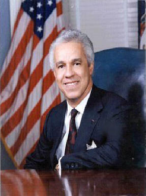L Douglas Wilder was the first black governor in the US