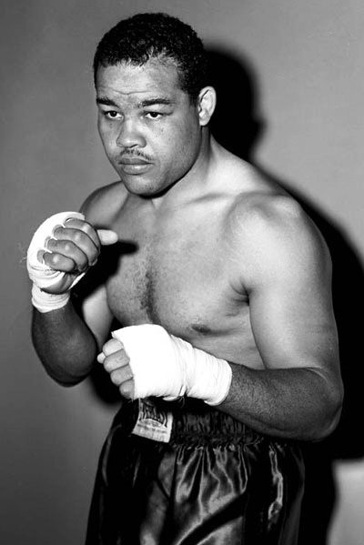 heavyweight boxer Joe Louis the brown bomber